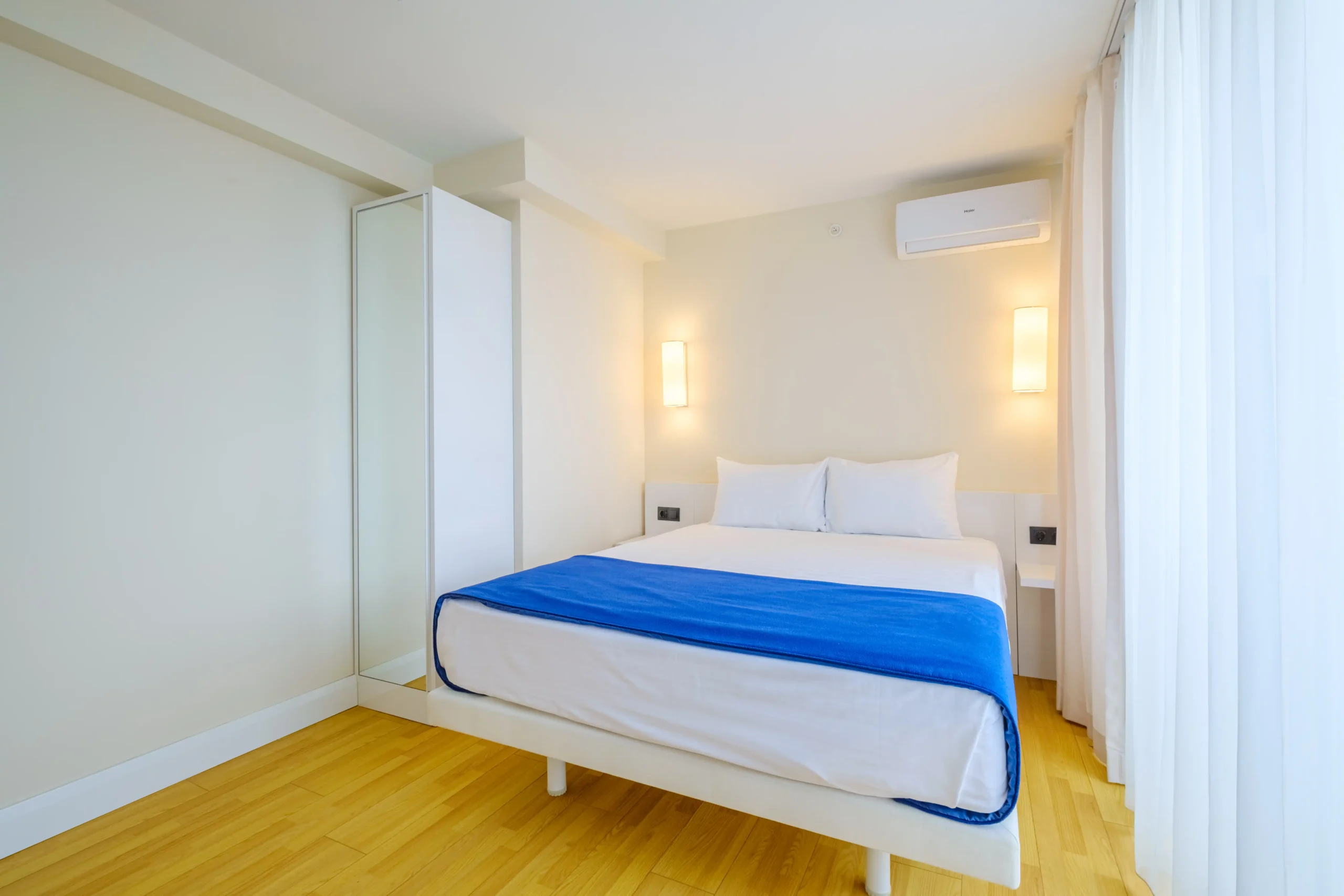 22a20c09-d851-4477-83e5-80f4b590e5d1